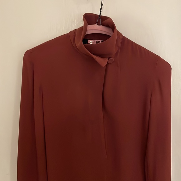 Aritzia Babaton (1-01 Babaton) burgundy blouse in size XXS - Picture 3 of 6